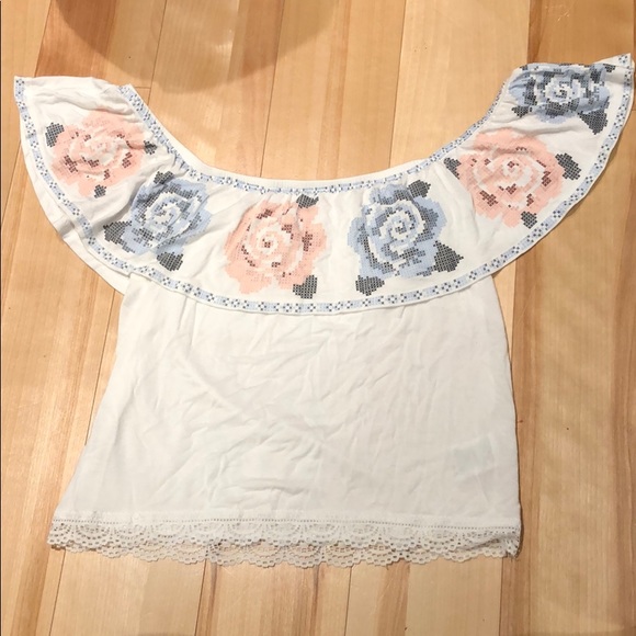 Ardene Tops - SALE! ♥️ Off the Shoulder Top — Ardene